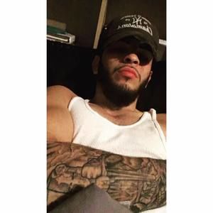 Meet your Posher, Emilio